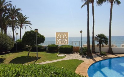 Exklusive Wohnung direkt am Meer in Cap Negret, Altea